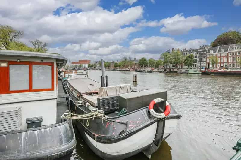 Luxe Woonschepen te Koop aan de Amstel Amsterdam
