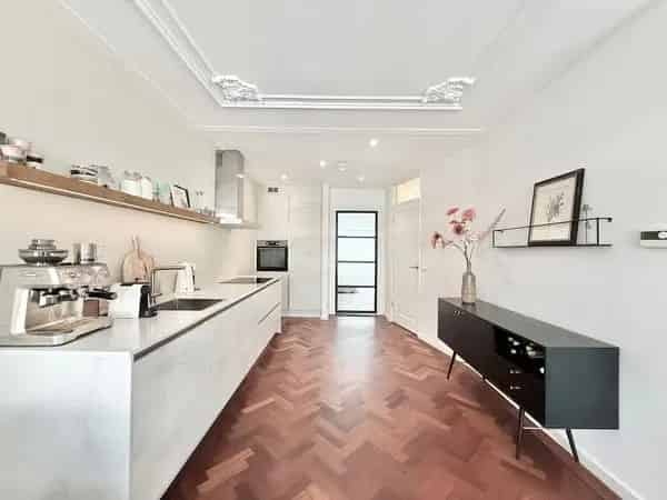 Modern Appartement Helmersbuurt 52m2 Gemeubileerd Balkon