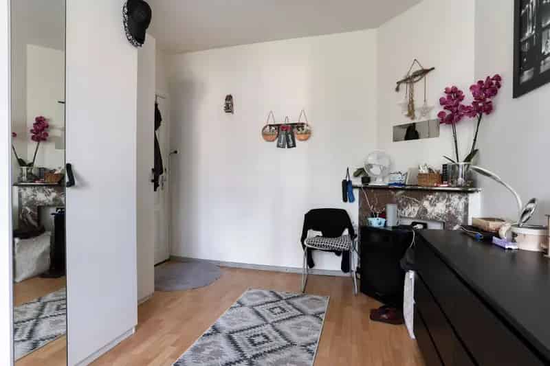Appartement 4 slaapkamers 2 keukens Den Haag