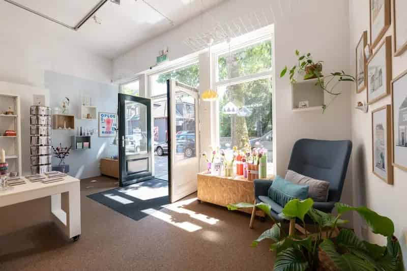 Winkel Oostvoorne | Zoek winkels te huur: Kerkplein 2-c 3233 AR Oostvoorne 