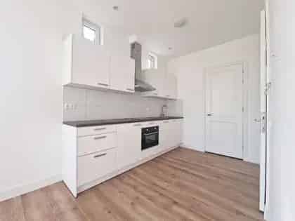 2 Kamer Appartement Rotterdam Noord 38m² Modern gerenoveerd