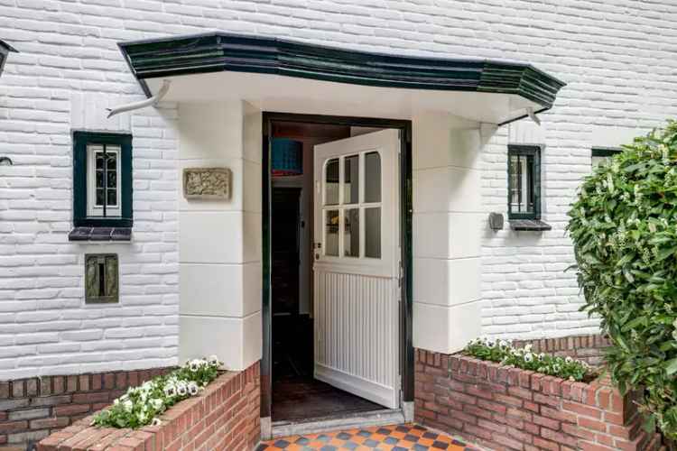 Ruime 2-onder-1-kap woning te koop Zeist 5 slaapkamers garage kelder