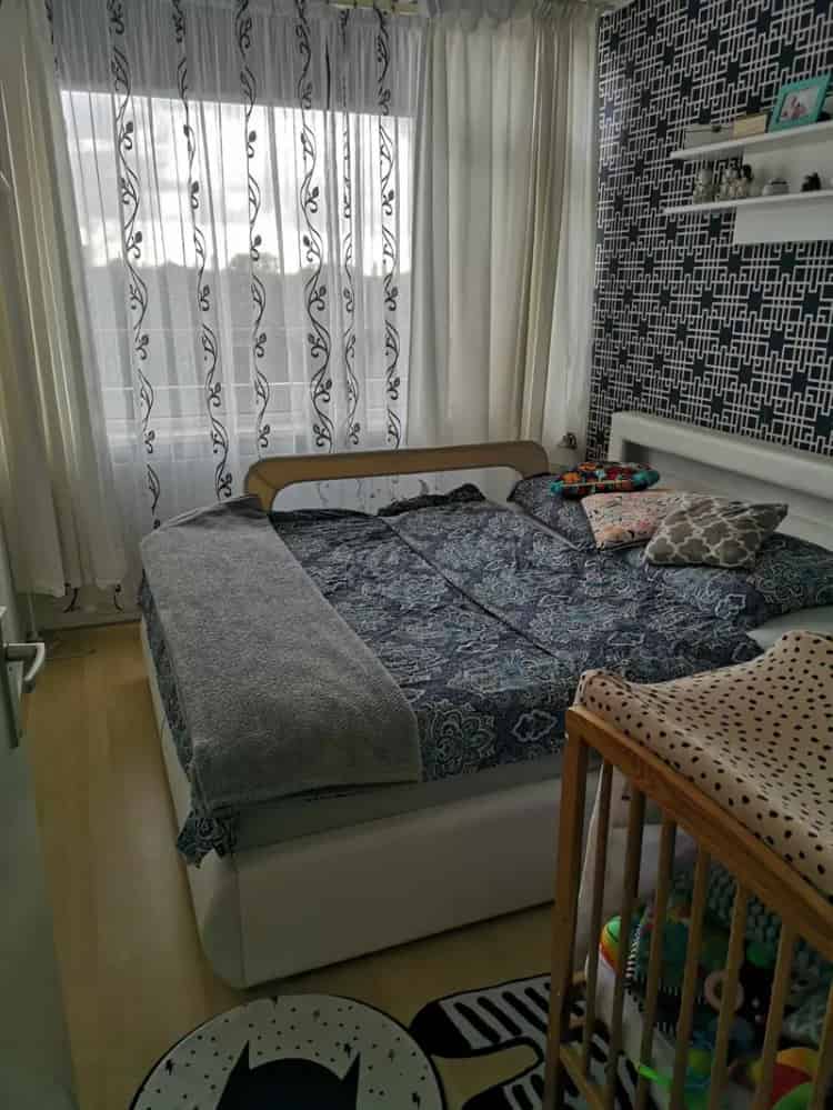 Appartement met Balkon Grote Kelder en Parkeergelegenheid