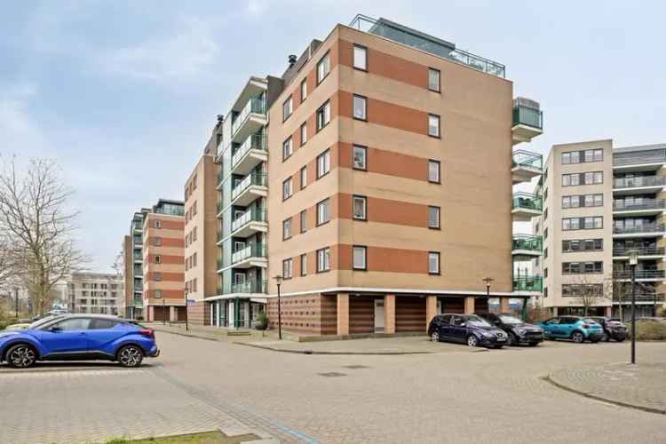 Ruim 3-kamerappartement Capelle aan den IJssel met zonnig balkon en energielabel A