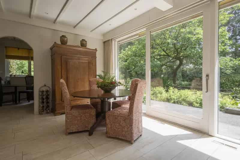 Luxe Villa Beekbergen Bosrijke Omgeving Nabij A1 A50