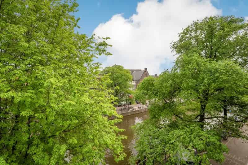 Penthouse Singel Amsterdam Rijksmonument 60m2 Luxe Uitzicht