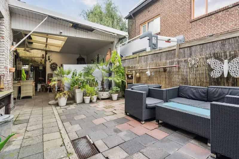 Historische woning Amby 180m2 3 slaapkamers diverse aanbouwen