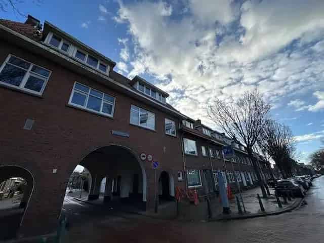 Ruime 5 Slaapkamers Laakkwartier Den Haag