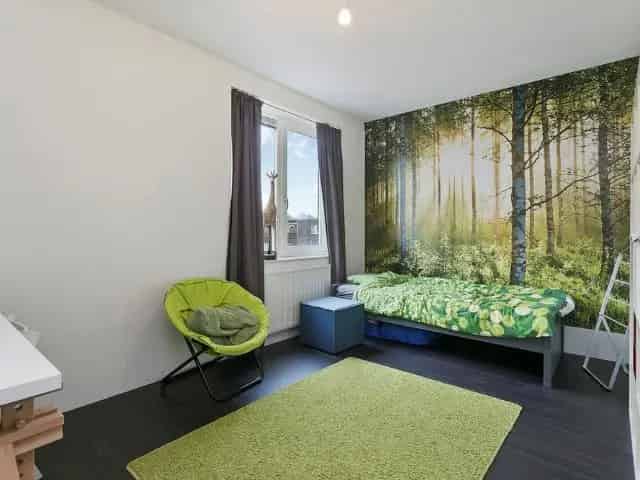 Ruime Familiewoning Schuytgraaf Nabij Winkels en School