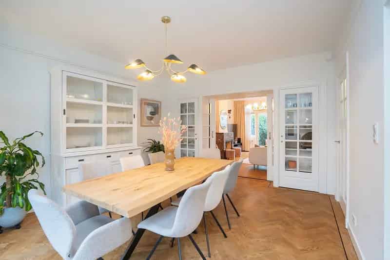 6 Slaapkamers 2 Badkamers Voorburg Nabij Centrum