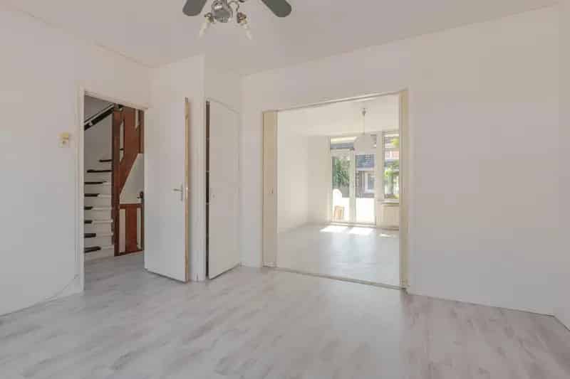 5 Slaapkamers Oud Charlois Balkon Loggia Nabij Park en OV