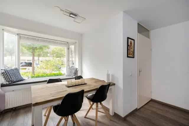 Almere Danswijk - 5 Kamer Eengezinswoning 105m2