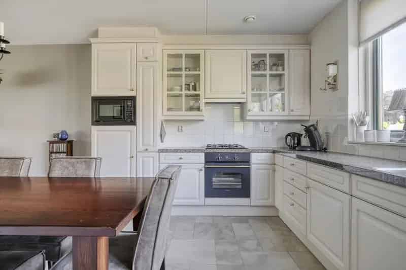Ruime 5 Slaapkamers Twee Onder Een Kapwoning Barendrecht