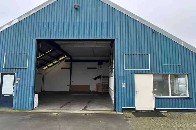 Bedrijfshal te Huur Hoofddorp 150m² Opslag Productie
