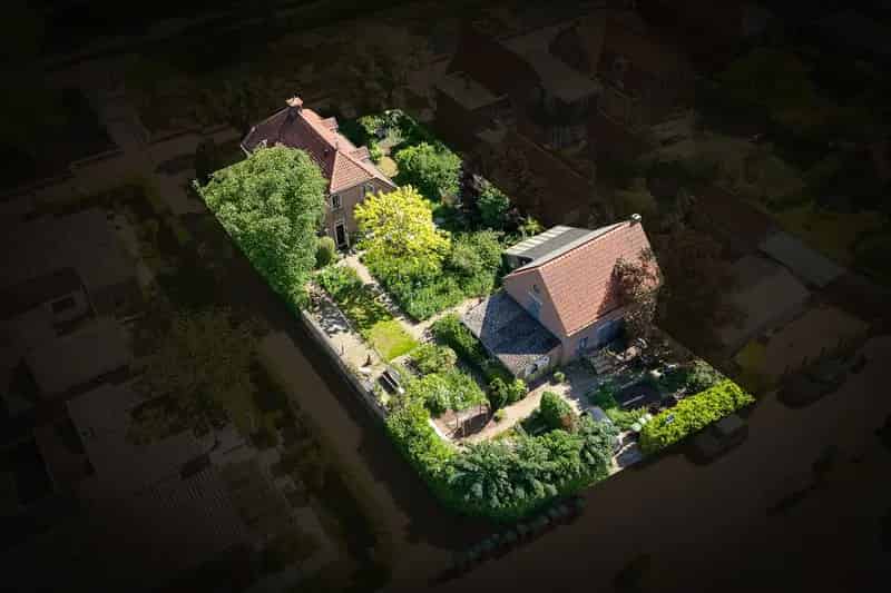 Vrijstaande woning Heukelum A+ energielabel 3 slaapkamers grote schuur