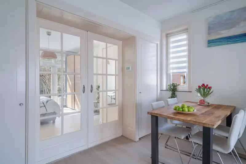Starterswoning Kralingen: Zonnige Tuin Moderne Keuken