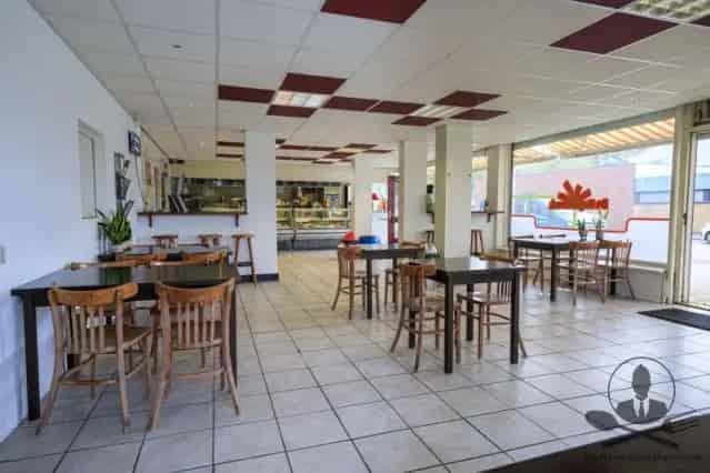 Snackbar De Hogenhouck inclusief vastgoed te koop - Horecamakelaar De Horecatussenpersoon