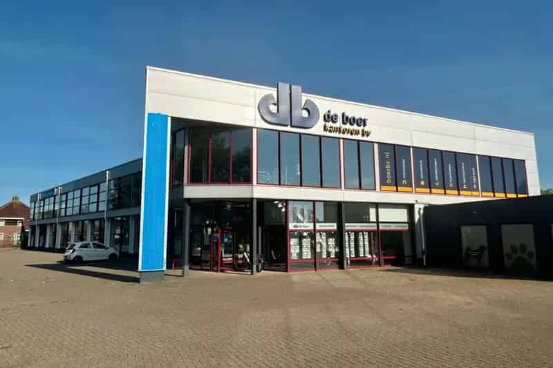 Showroom te huur Elburg 165m2  Drukke Weg Goede Zichtlocatie