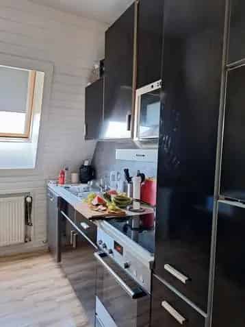Te Huur: Ruim Appartement Emmerich 3 Slaapkamers Tuin Parkeerplaats