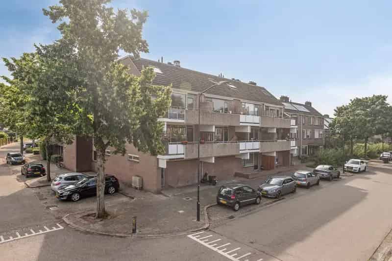 Modern appartement Apeldoorn Balkon Tuin Nieuwe Keuken Badkamer