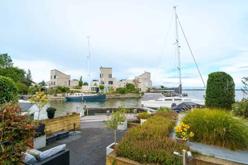 Huis te koop Almere: Luxe villa aan de Noorderplassen