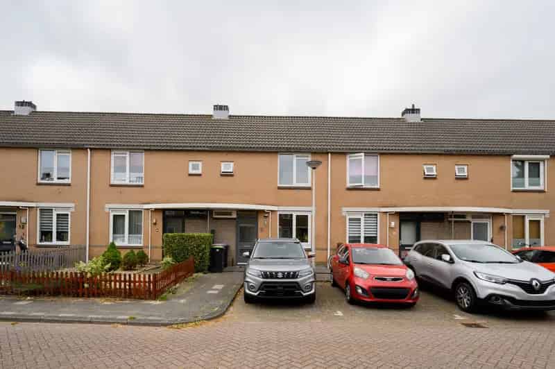 Moderne Tussenwoning Maaswijk 3 slaapkamers Airco