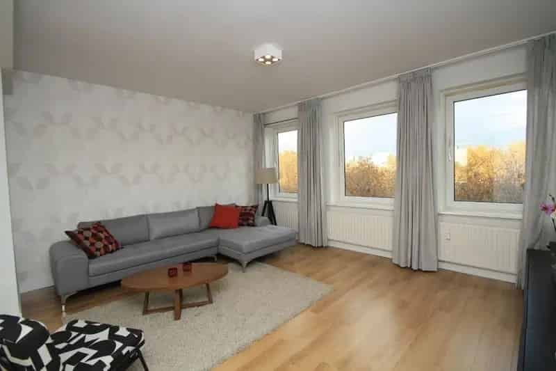 3 Slaapkamer Appartement nabij World Trade Centre Amsterdam