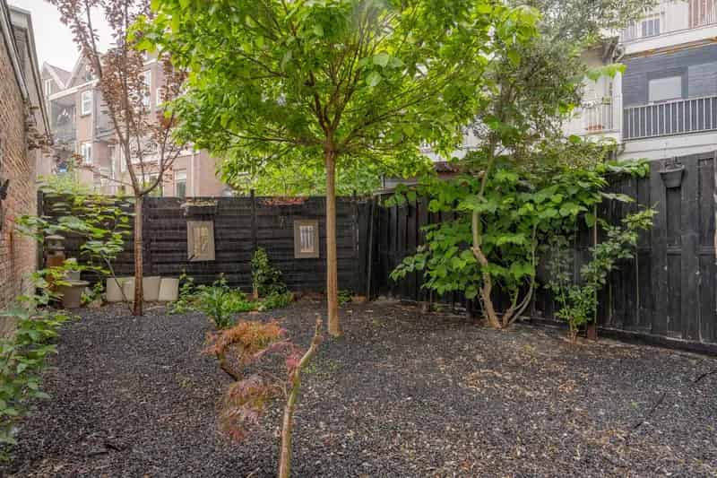 Dubbele Benedenwoning Rotterdam 109m		2 Badkamers Tuin Dakterras