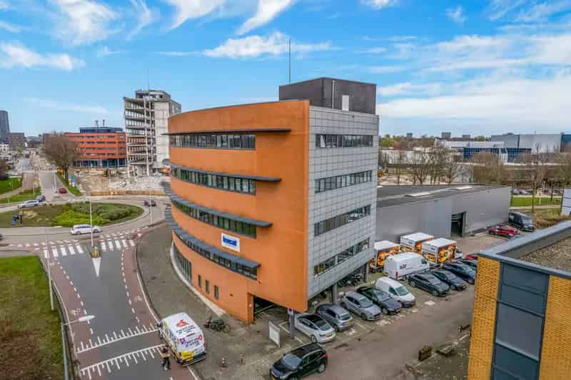 Kantoorruimte te huur Amsterdam-Duivendrecht 397m²