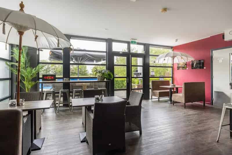 Horecaruimte Alde Leie te koop: Dorpscafe met eatcorner