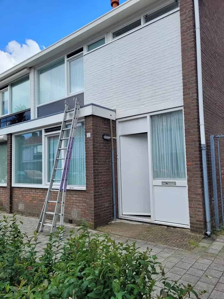 Huis Te Huur , 52, Antony Moddermanstraat, Tilburg, Noord-Brabant