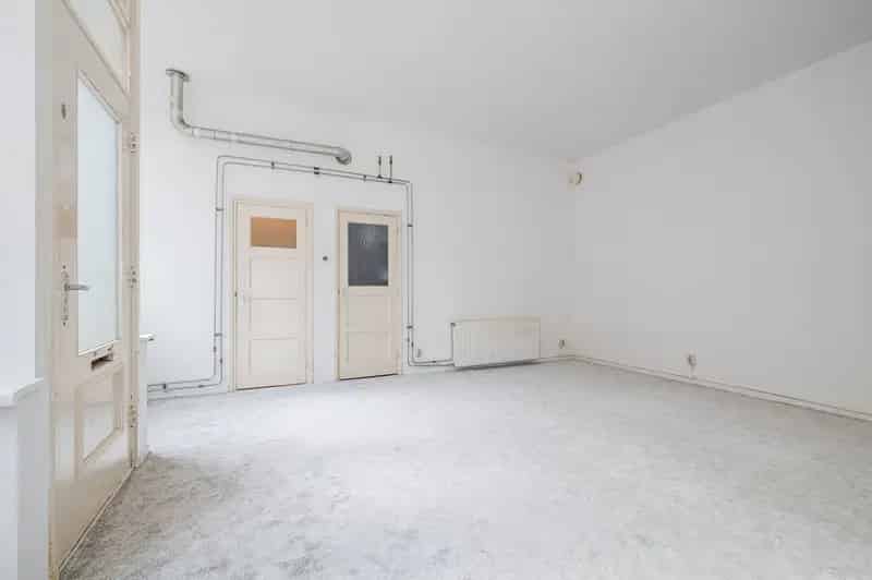 Studio Loft Appartement Charlois 45m²  Kelder