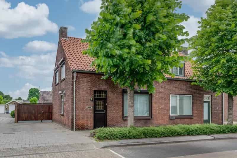 Tweekapper Rijen: Ruime tuin, garage, slaapkamer beneden
