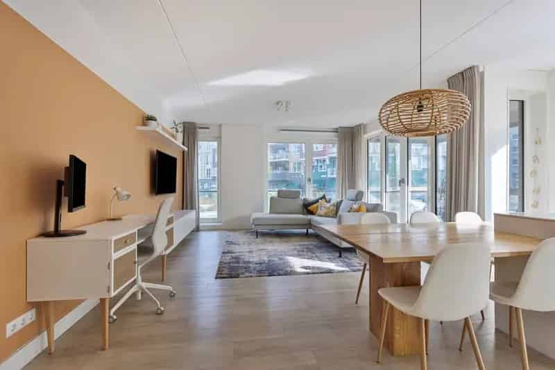 Modern Appartement Diemen 81m2  Aan Het Water