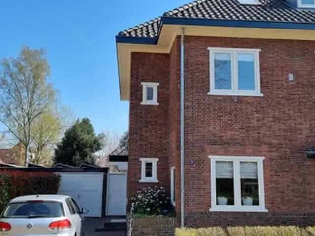 Gemeubileerde Jaren 30 Tweekapper Amersfoort 5 slaapkamers