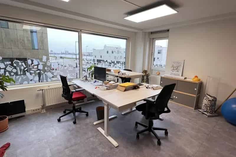 Kantoorruimte te koop Amsterdam Sumatrakade 242m2