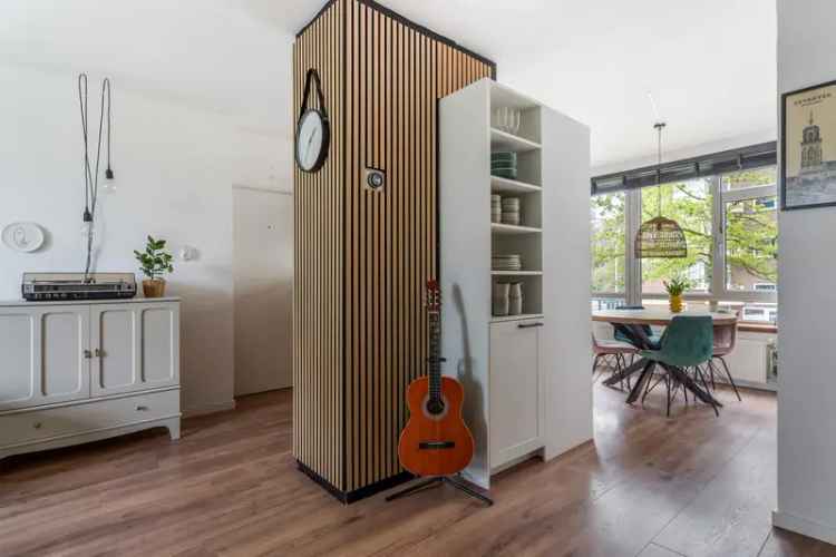 Ruim appartement Tolsteeg 2 slaapkamers balkon berging