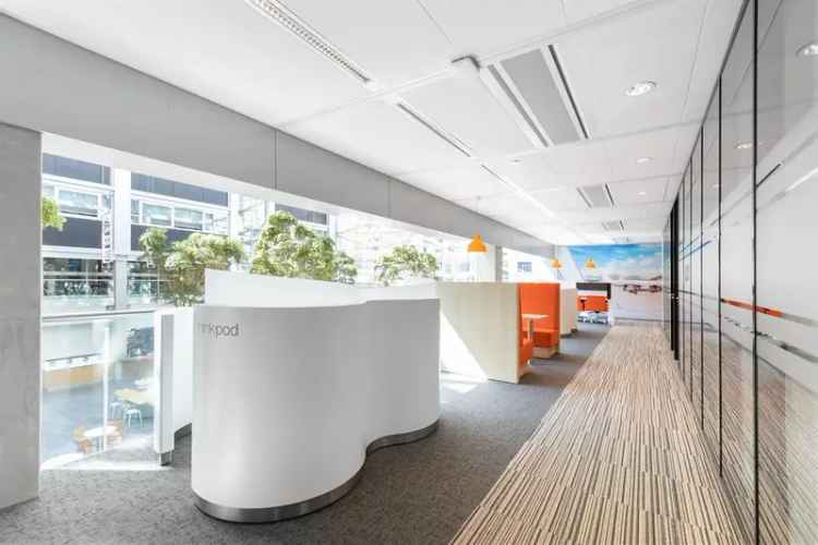 Flexibele Kantoren Schiphol Regus The BaseWerk