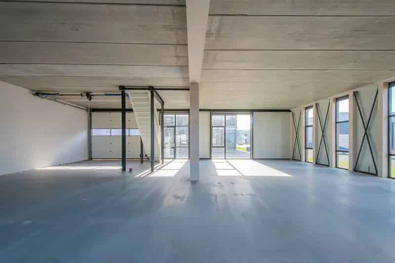 Bedrijfshal te koop Dieren 388m2