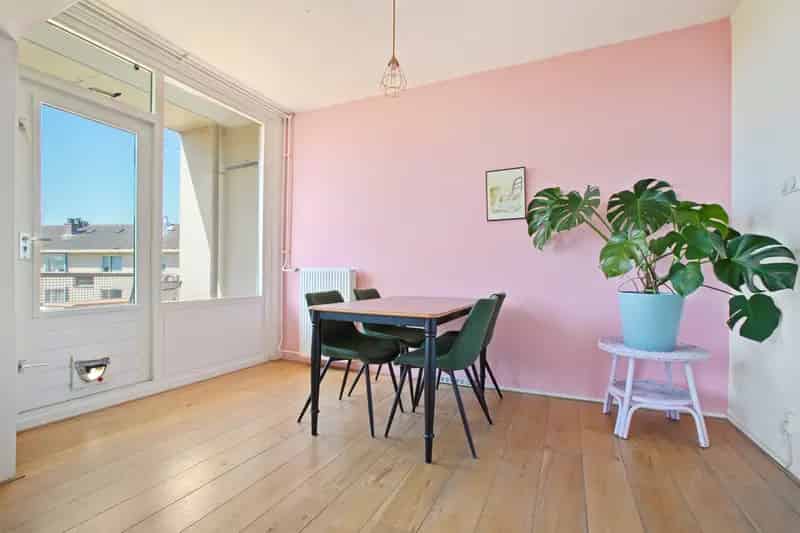 Amsterdam Slotervaart Appartement 70m2 2 slaapkamers Zonnig balkon