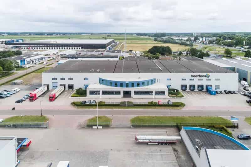 Bedrijfshal te Huur Waalwijk 8238m² Logistiek