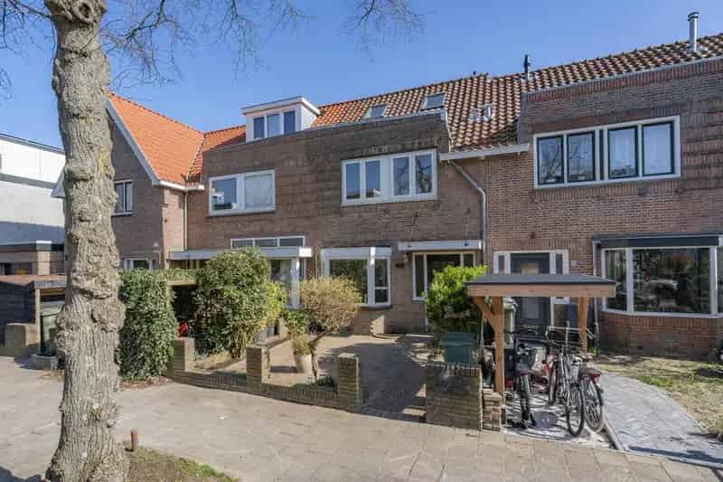 Gezinswoning Haarlem Timorstraat 4 slaapkamers diepe tuin