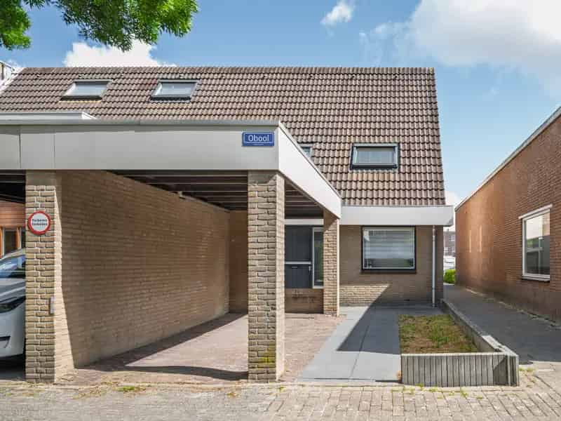 Gezinswoning Leiderdorp nabij park en winkels