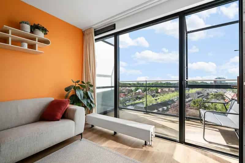 Te Koop: Haarlem - Licht 2-kamerappartement met Balkon