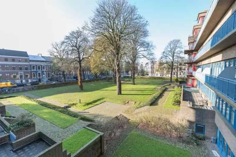 3 Slaapkamers 2 Badkamers Willemspark Appartement Nabij Stadscentrum