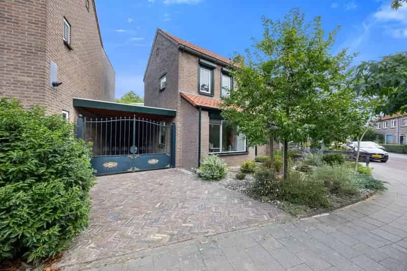 Huis te koop Nijmegen: Sfeervol hoekhuis voor starters