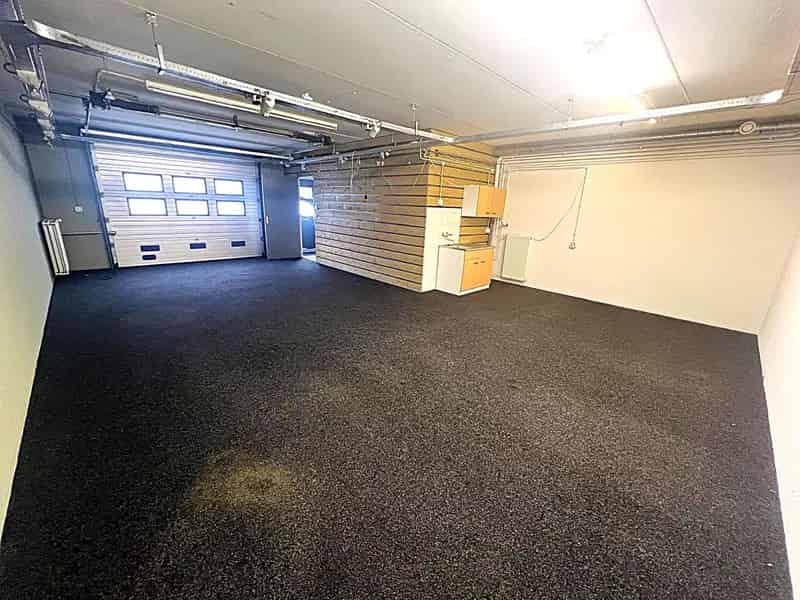 Bedrijfshal Apeldoorn | Zoek bedrijfshallen te koop: Watermanstraat 112 7324 AK Apeldoorn 