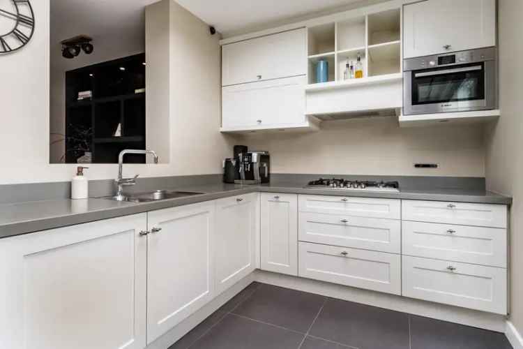 Gemoderniseerde Middenwoning Gilze 4 slaapkamers Zonnepanelen