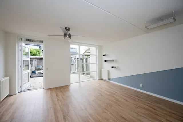 Tussenwoning te huur Almere 5 kamers 116m2