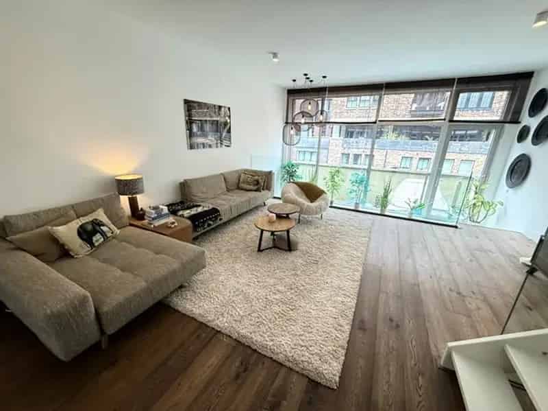 Familiewoning 221m2 4 slaapkamers 2 badkamers Gemeubileerd 2018